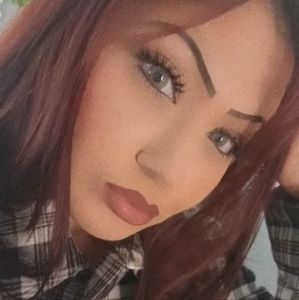 Meet your Posher, Kiana